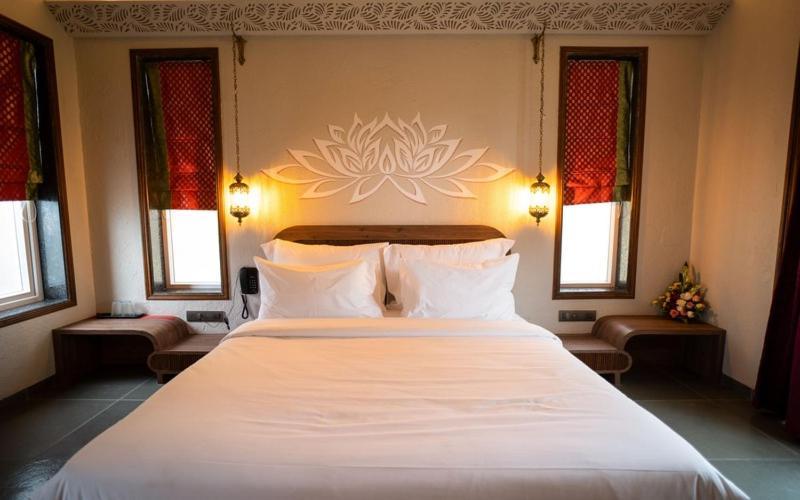 Gandharv Resorts Wai Buitenkant foto